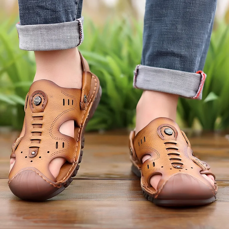 New Men's Cowhide Baotou Sandals Men's Two Wear Breathable Casual Leather Beach Shoes Oxford Sole Men's Shoes
New Men's Cowhide Baotou Sandals Men's Two Wear Breathable Casual Leather Beach Shoes Oxford Sole Men's Shoes