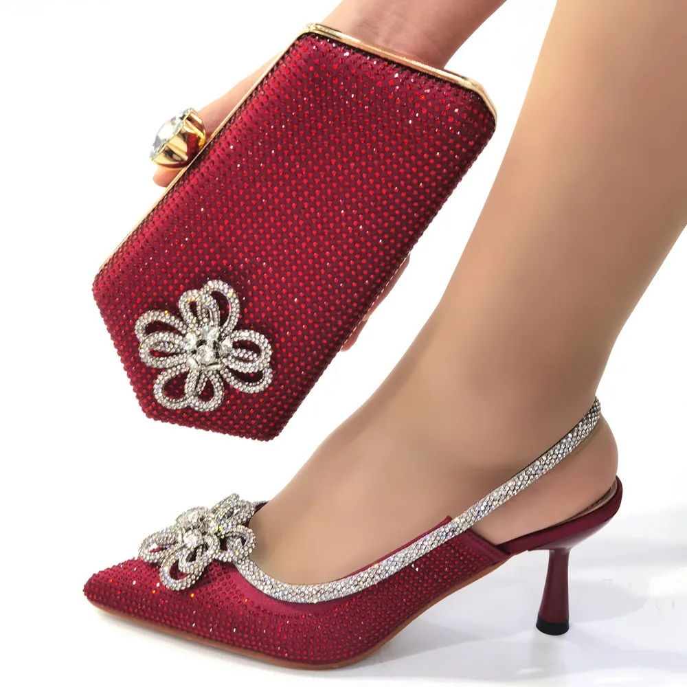 Newest style party shoes and bag set African fashion shoes and accessories applique matching bag Nigerian female shoes and bag
Newest style party shoes and bag set African fashion shoes and accessories applique matching bag Nigerian female shoes and bag