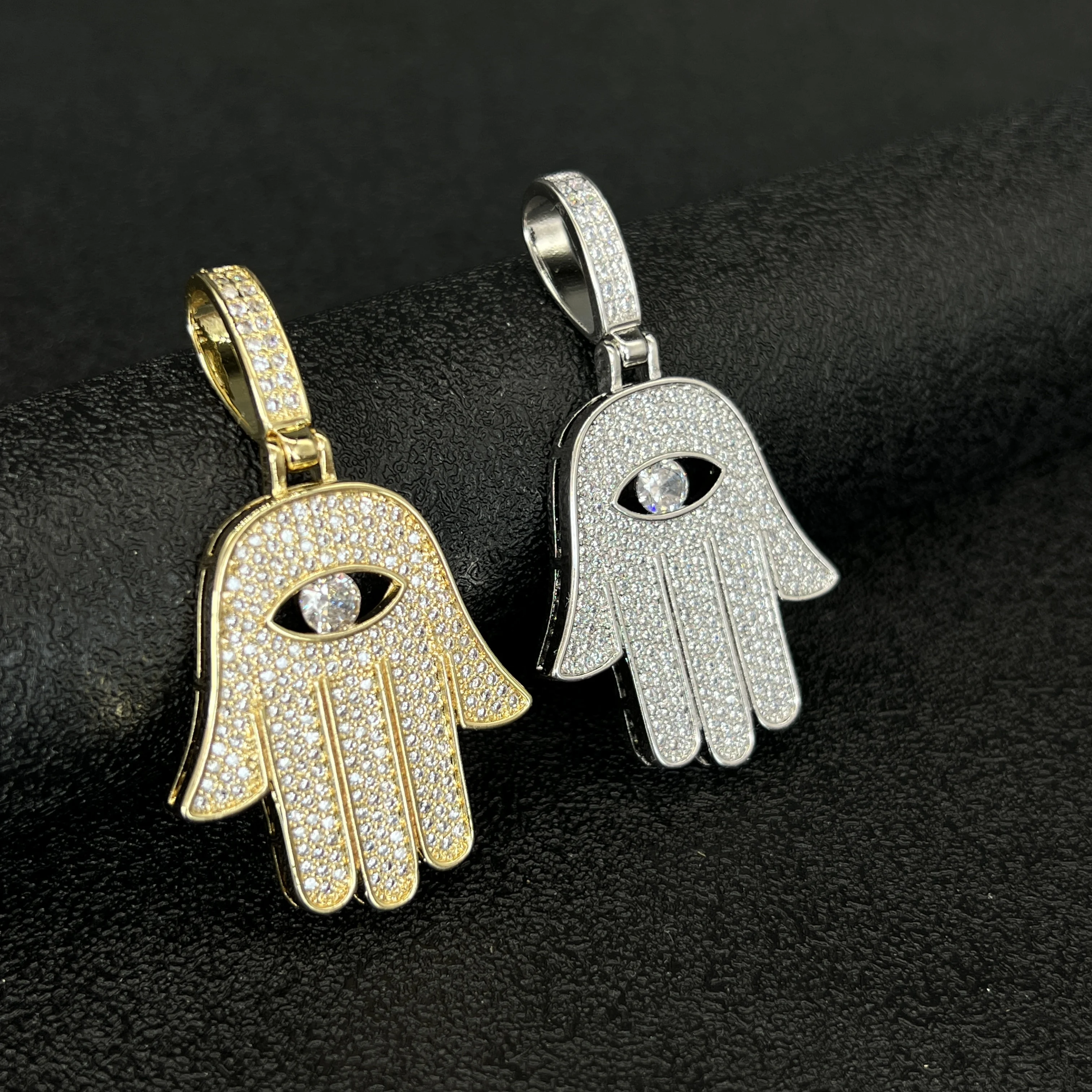 Men Women Necklaces Accessories Cuban Chain Hip Hop Palm Pendant Fashion Charm Jewelrys
Men Women Necklaces Accessories Cuban Chain Hip Hop Palm Pendant Fashion Charm Jewelrys