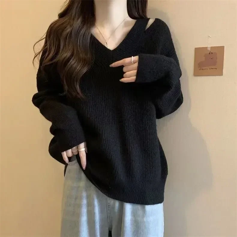 

Soft and waxy solid color v-neck sweater for women autumn and winter 23 new knitted bottoming shirt with loose lazy long-sleeved