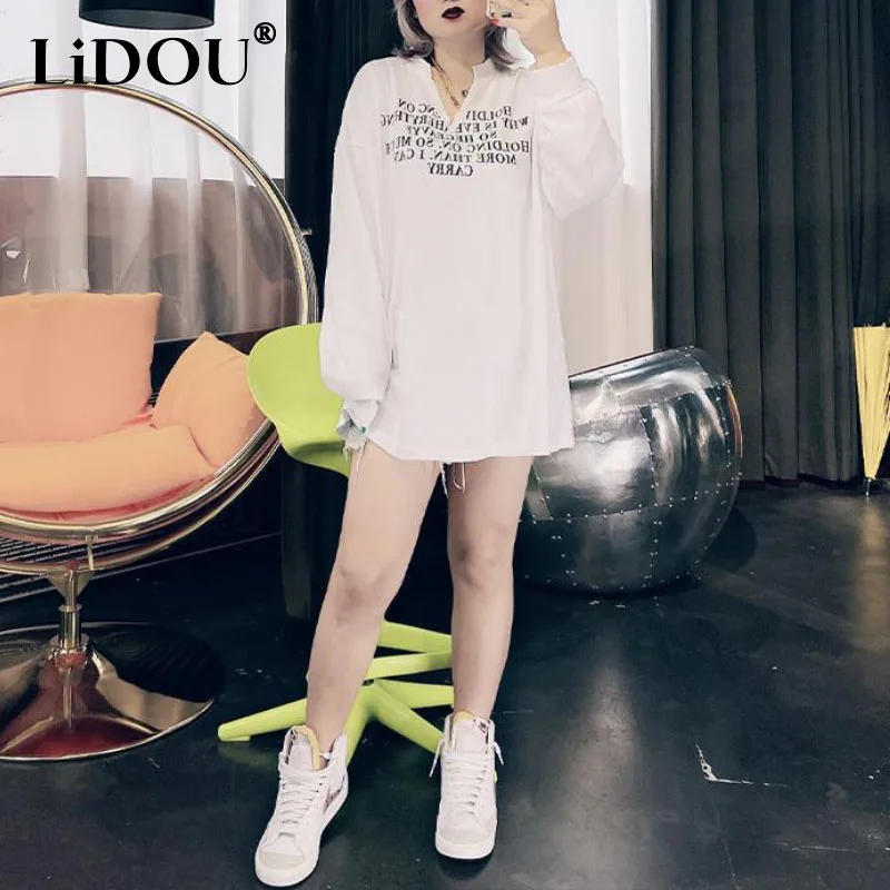 Spring Autumn Tops Women New Loose V-neck Long Sleeve Pullovers Letter Printed Office Lady Korean Fashion Popularity T-shirts
Spring Autumn Tops Women New Loose V-neck Long Sleeve Pullovers Letter Printed Office Lady Korean Fashion Popularity T-shirts
