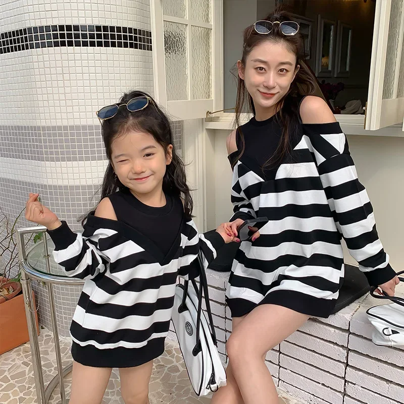 

2024 Mother Daughter Matching Dressess Fashion Women Grinch Dress Mommy And Me Equal Clothes Mom Baby Girls One Piece Clothing