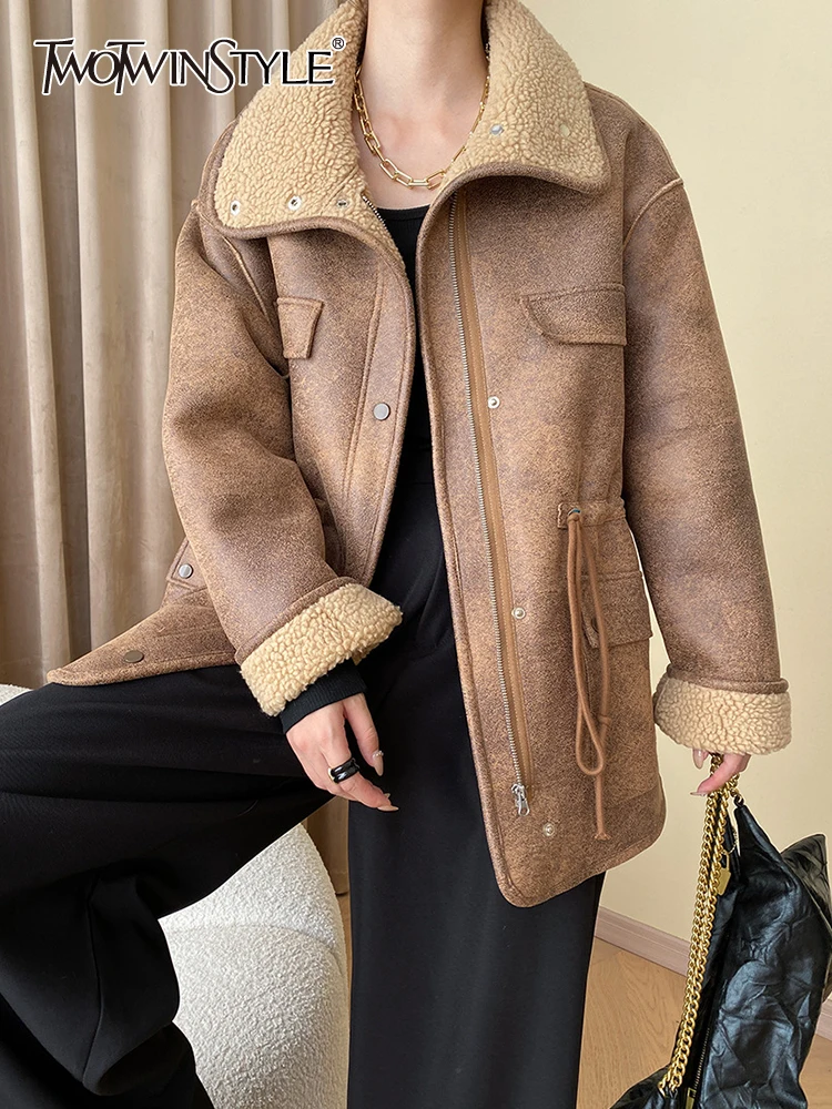 TWOTWINSTYLE Colorblock Patchwork Pocket Parka For Women Lapel Long Sleeve Spliced Zipper Loose Casual Jacket Female Fashion New
TWOTWINSTYLE Colorblock Patchwork Pocket Parka For Women Lapel Long Sleeve Spliced Zipper Loose Casual Jacket Female Fashion New
