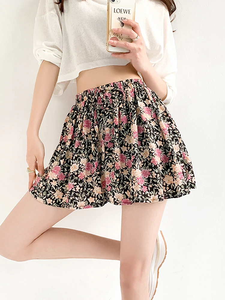 2022 Fashion Vintage Floral Print Mini Skirt Jupe Femme Saias Mulher Elastic High Waist Chiffon Skirts Women Clothing
2022 Fashion Vintage Floral Print Mini Skirt Jupe Femme Saias Mulher Elastic High Waist Chiffon Skirts Women Clothing