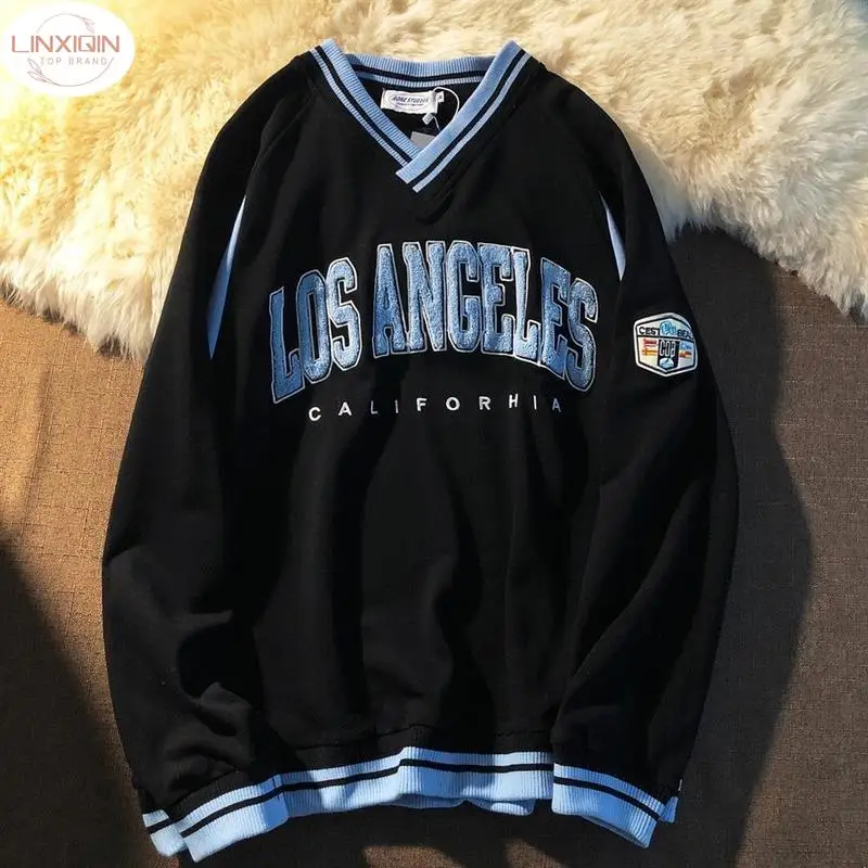 2024 New Vintage Brand Letter Embroidery V Neck Oversized Sweatshirt Women Men Long Sleeve Letter Printing Sweatshirt Women
2024 New Vintage Brand Letter Embroidery V Neck Oversized Sweatshirt Women Men Long Sleeve Letter Printing Sweatshirt Women