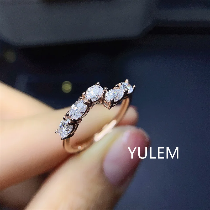 YULEM 3*4mm Mossanite Diamond Band Ring for Ladies 925 Sterling Silver Premium Wedding Jewelry for Engagement
YULEM 3*4mm Mossanite Diamond Band Ring for Ladies 925 Sterling Silver Premium Wedding Jewelry for Engagement