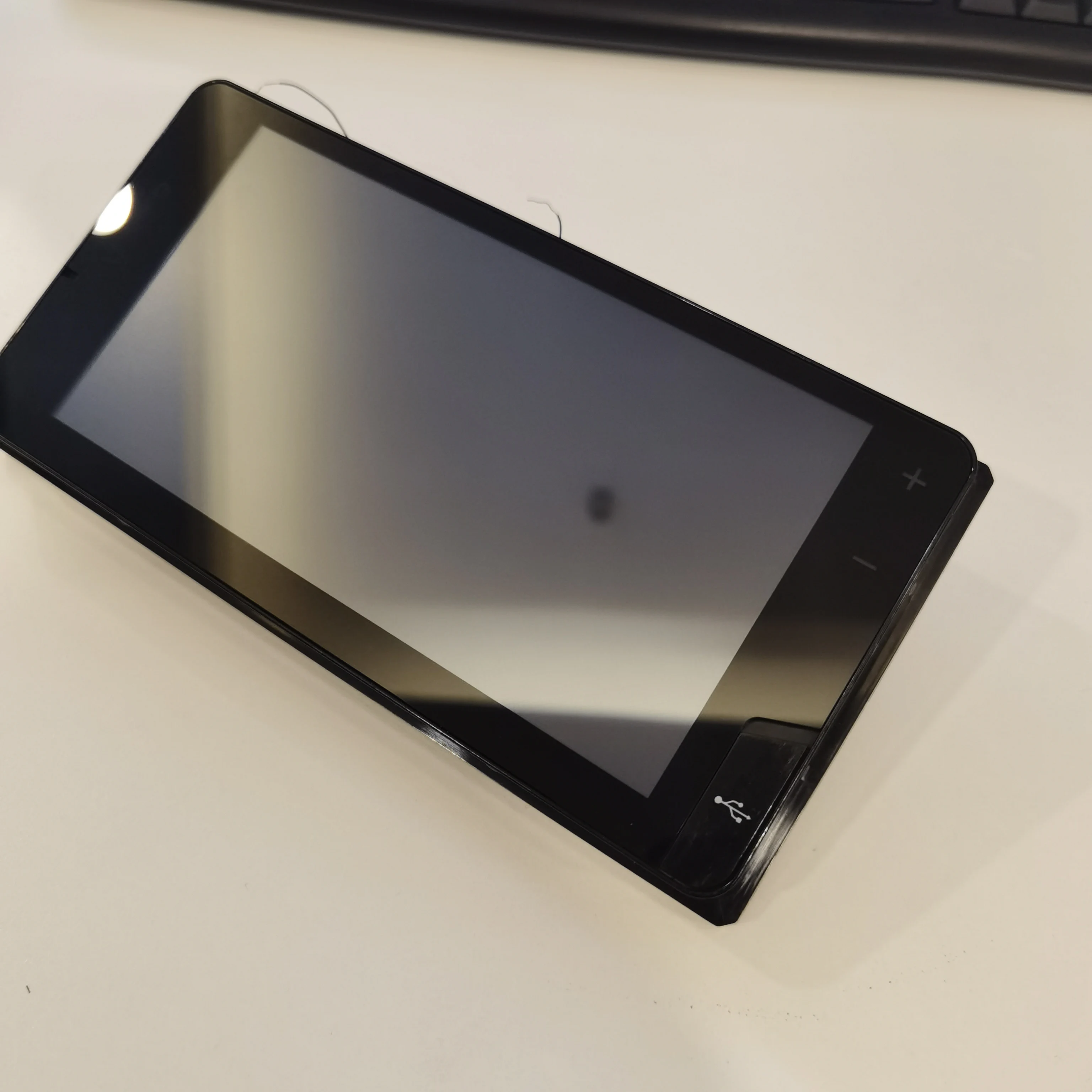 TM070DVHG21 GARMIN LCD Screen B2001B6KB0041 070DVHG21-00 FPC1-00 
TM070DVHG21 GARMIN LCD Screen B2001B6KB0041 070DVHG21-00 FPC1-00