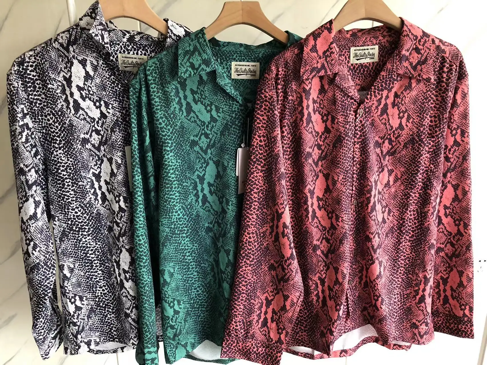 Top Version Gren Red Gray WACKO MARIA Hawaiian Shirt Men Women Snake Print Vintage Long Sleeved Shirts
Top Version Gren Red Gray WACKO MARIA Hawaiian Shirt Men Women Snake Print Vintage Long Sleeved Shirts