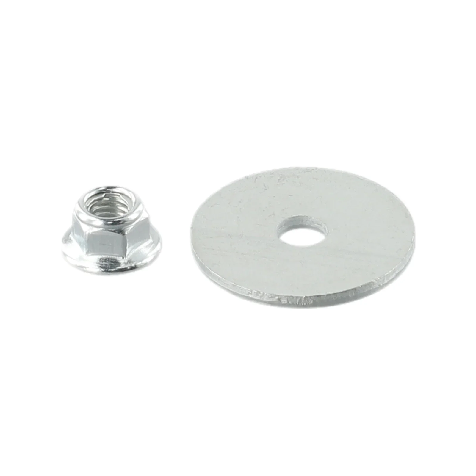 Trimmers Blade Base Accessory Attachment For Grass Trimmers Part Plastic Cover Replacement Wear-resistance Durable
Trimmers Blade Base Accessory Attachment For Grass Trimmers Part Plastic Cover Replacement Wear-resistance Durable
