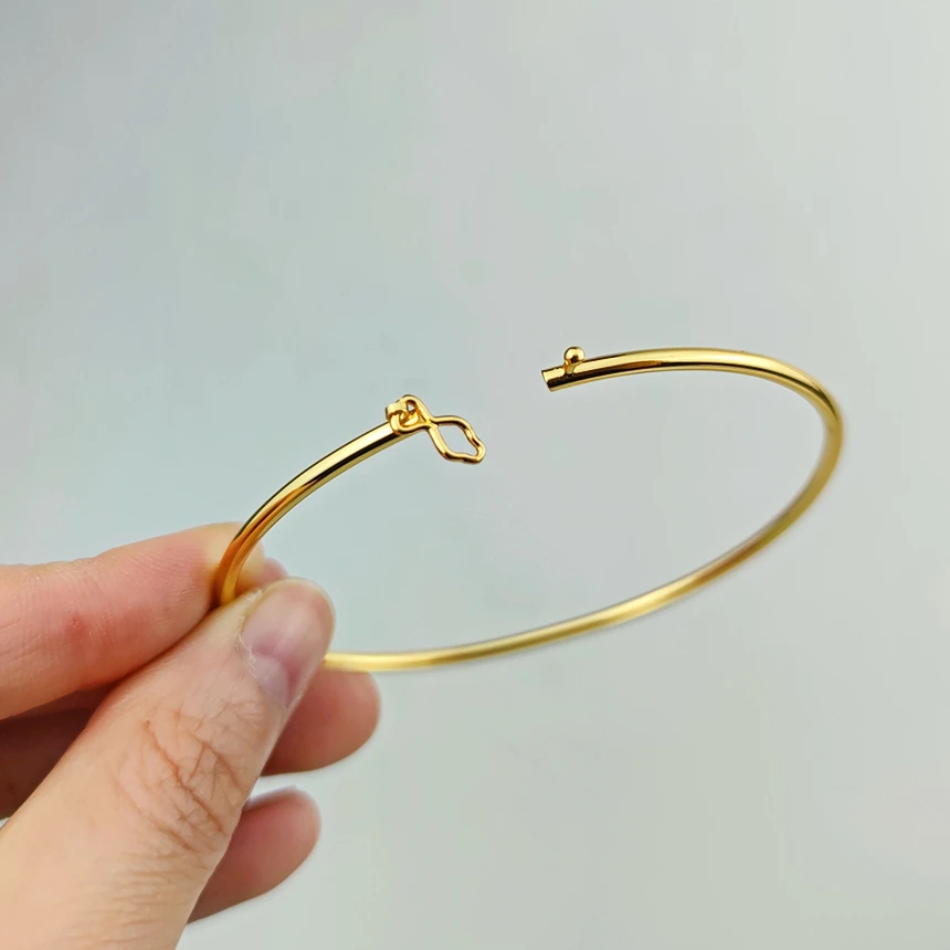 Bangle for Women Fashion Gold Stainless Steel Cuff Bracelet Jewelry Making Accessories Wholesale Pulsera Acero Inoxidable Mujer
Bangle for Women Fashion Gold Stainless Steel Cuff Bracelet Jewelry Making Accessories Wholesale Pulsera Acero Inoxidable Mujer