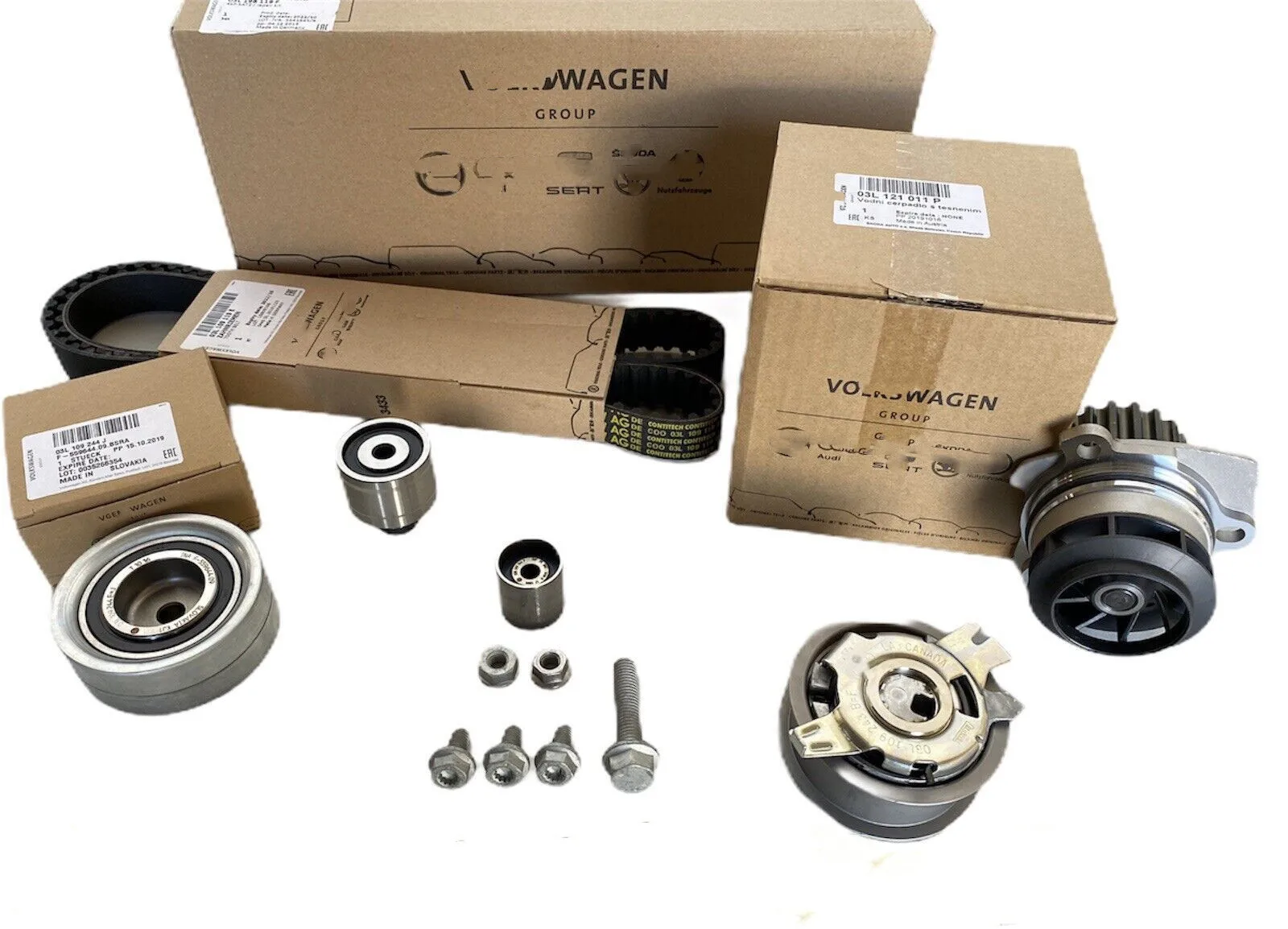 1.6tdi 2.0tdi Diesel Water Pump Timing Belt Set For VW Golf Jetta Tiguan AUDI A3 A5 03L198119F 03L198119A 03L109244E 03L109243D
1.6tdi 2.0tdi Diesel Water Pump Timing Belt Set For VW Golf Jetta Tiguan AUDI A3 A5 03L198119F 03L198119A 03L109244E 03L109243D