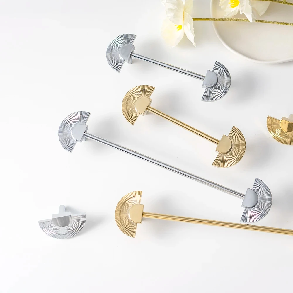 Chrome Vintage Fan Shaped Handle Shoebox Cabinet Handles Closet Dresser Drawer Knobs Wardrobe Pulls Gold Furniture Hardware
Chrome Vintage Fan Shaped Handle Shoebox Cabinet Handles Closet Dresser Drawer Knobs Wardrobe Pulls Gold Furniture Hardware