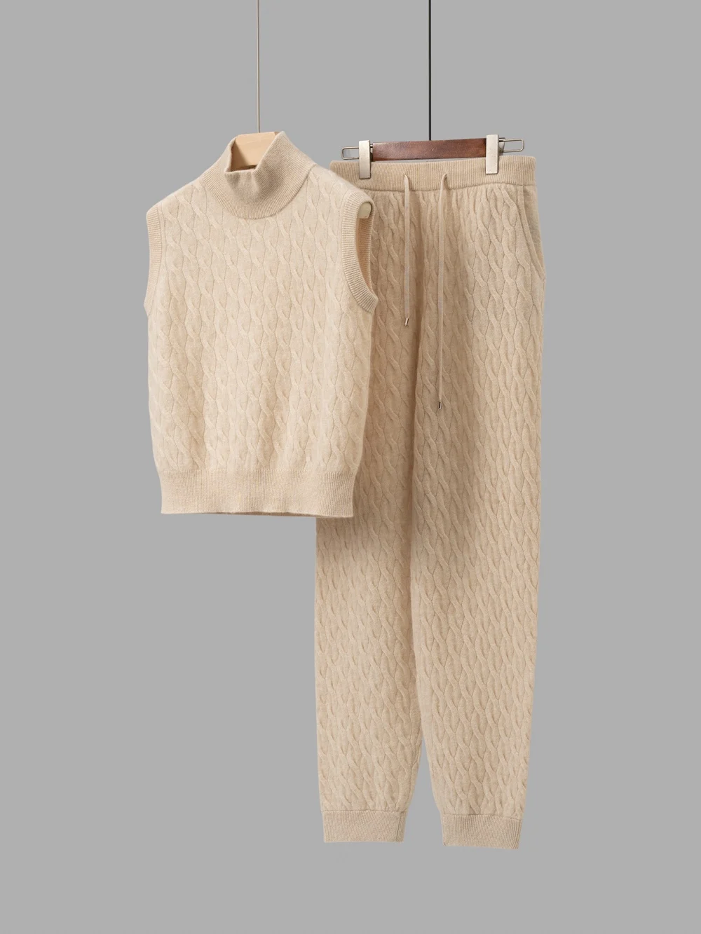 Women Twisted 100% Cashmere Knit Suit Stand Collar Sleeveless Sweater Vest and Drawstring Elastic Waist Long Pant Two Pieces Set
Women Twisted 100% Cashmere Knit Suit Stand Collar Sleeveless Sweater Vest and Drawstring Elastic Waist Long Pant Two Pieces Set