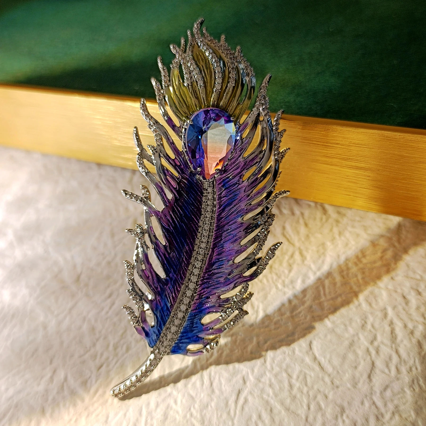 

Gorgeous Gold Tone Blue Purple Enamel Peacock Feather Brooch Pin with AB Tear Stone