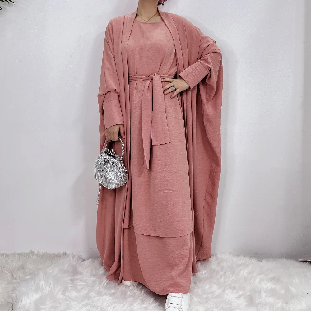 Прямая продажа Khimar мусульманский комплект из двух частей ацетатные традиционные праздничные небольшие стрейч взрослые атласные Абайи мусульманские платья
Прямая продажа Khimar мусульманский комплект из двух частей ацетатные традиционные праздничные небольшие стрейч взрослые атласные Абайи мусульманские платья