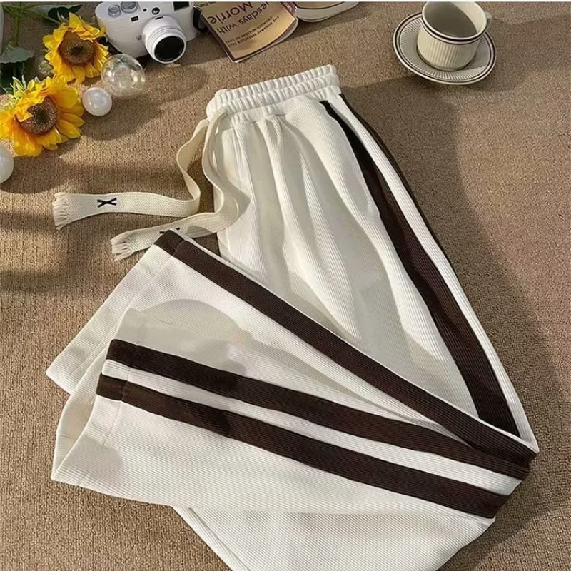 New Autumn And Winter Trendy Loose Thickened Drawstring Wide-leg Pants Versatile Casual Solid Color Sports Pants For Men M-3XL
New Autumn And Winter Trendy Loose Thickened Drawstring Wide-leg Pants Versatile Casual Solid Color Sports Pants For Men M-3XL