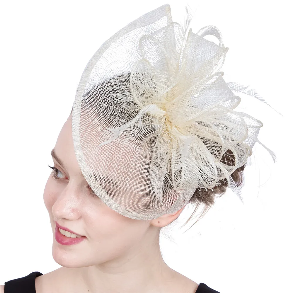 Fashion Weddding Women Headwear Sinamay Ivory Fascinator Hats Feather Fancy Hair Accessories Party Deby Headpiece With Hair Clip
Fashion Weddding Women Headwear Sinamay Ivory Fascinator Hats Feather Fancy Hair Accessories Party Deby Headpiece With Hair Clip