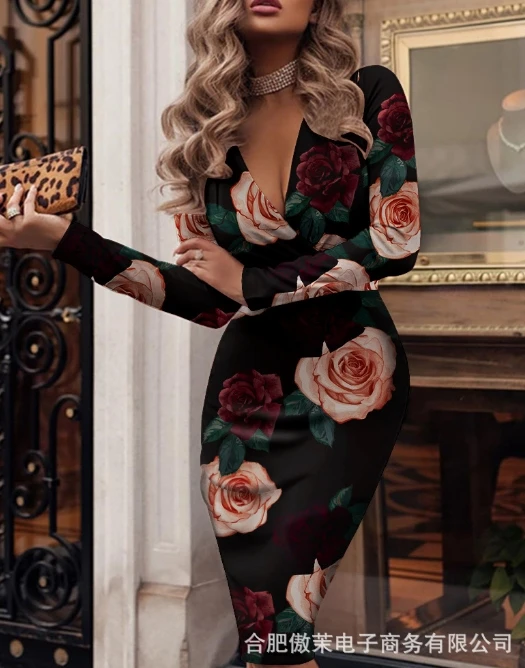 Women's Sexy Retro Deep V Pleated Hip Wrap Dress Temperament Commuting Youthful Woman Clothes 2024 New Women Elegant Dresses
Women's Sexy Retro Deep V Pleated Hip Wrap Dress Temperament Commuting Youthful Woman Clothes 2024 New Women Elegant Dresses