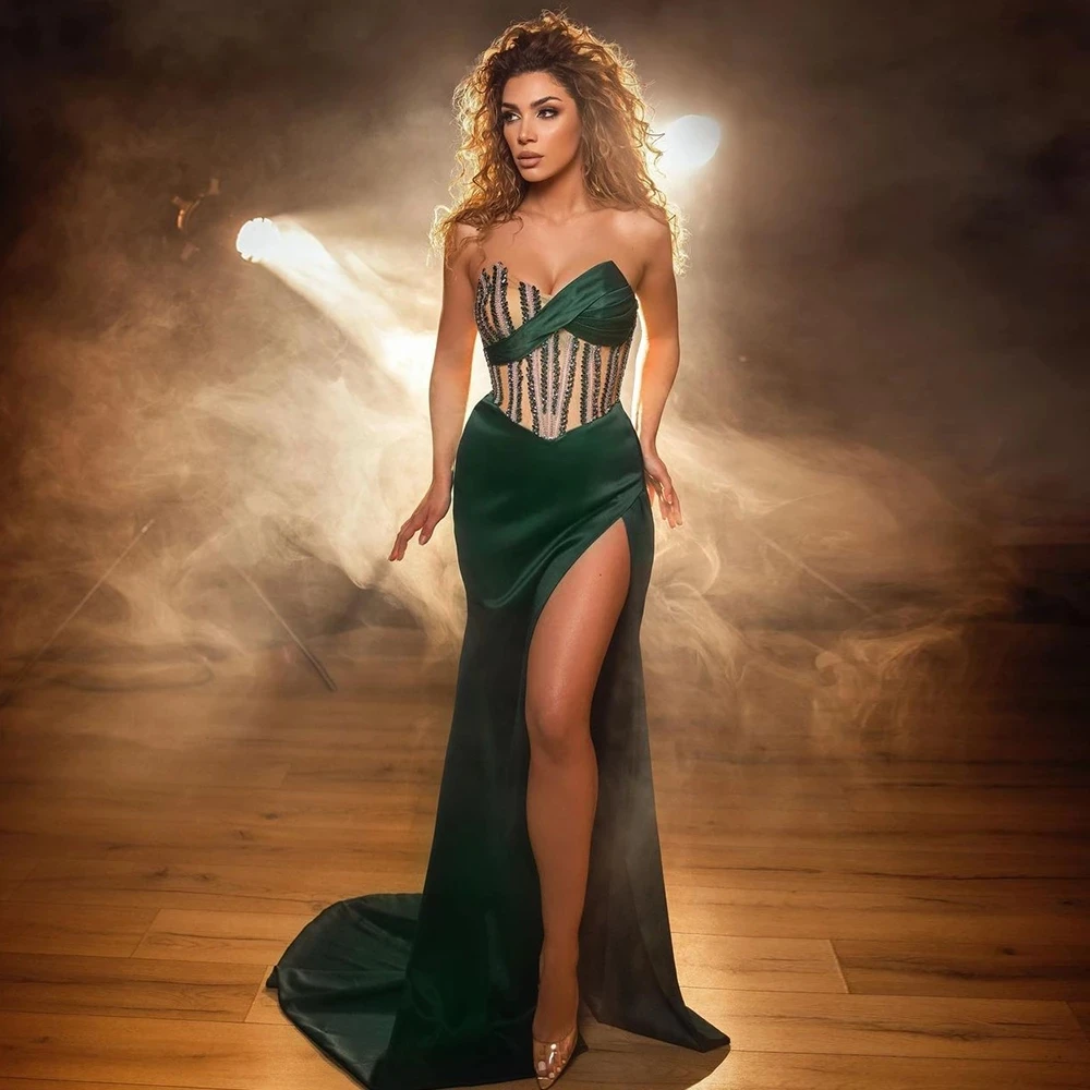 

Sexy Emerald Green Evening Dresses Mermaid Crystal Beads Exposed Satin Formal Women Prom Gowns Night Party vestidos de noche