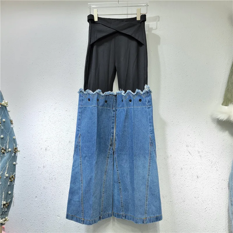 Брюки-клеш Женские с высокой талией и разрезом
Брюки-клеш Женские с высокой талией и разрезом