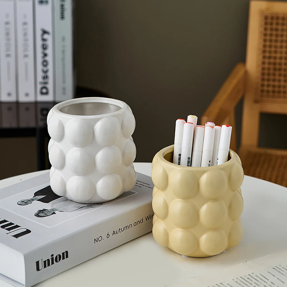 Home Decor Creative Bubble Pen Container Modern Style Interior Table Storage Boxes Ceramic Crafts Desktop Miniature Accessories
Home Decor Creative Bubble Pen Container Modern Style Interior Table Storage Boxes Ceramic Crafts Desktop Miniature Accessories