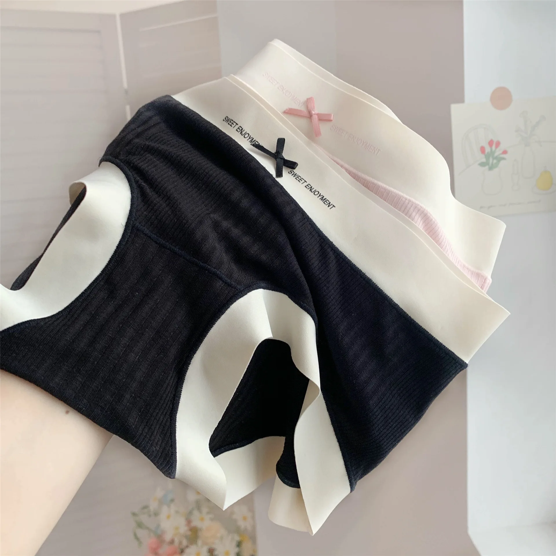 

Summer Thin Modal Traceless Thread Cotton Girl Underwear Nude Silk Smooth Large Japanese Mid Rise Triangle Pants