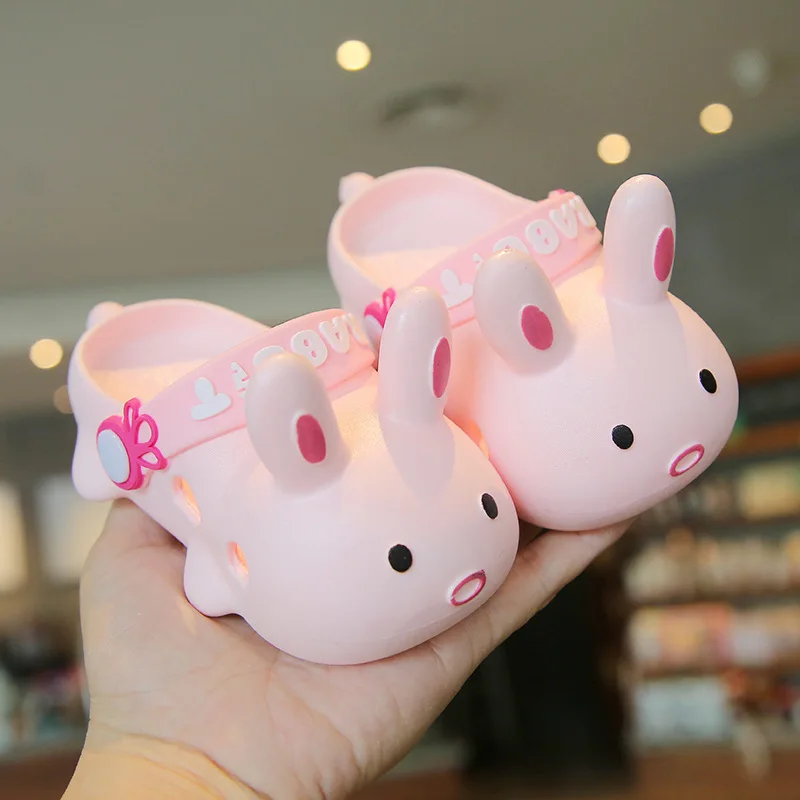Baby Toddler Summer Sandals for Girls Cute Beach Soft Shoes 2022 Home Indoor Slippers Children Shoes A135
Baby Toddler Summer Sandals for Girls Cute Beach Soft Shoes 2022 Home Indoor Slippers Children Shoes A135