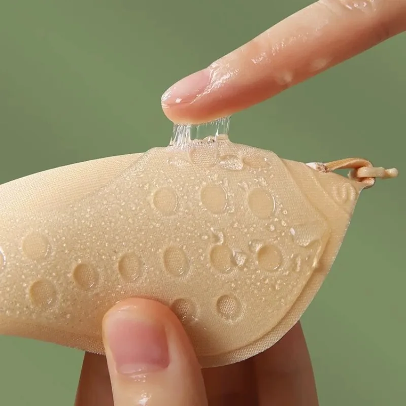 Coussinets de soutien-gorge push-up invisibles pour femmes, coussinets de soutien-gorge adhésifs en silicone pour filles, couverture souple sans bretelles, lingerie de mariage, sous-vêtements d'été 2