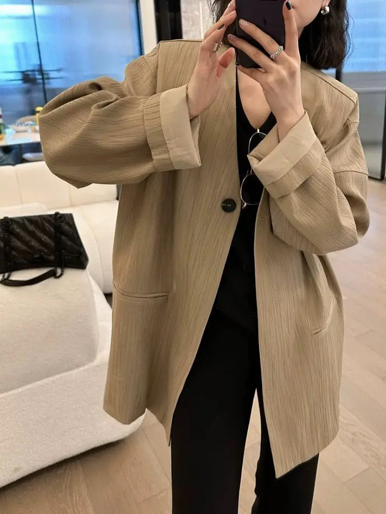 Large Size Women's Suit Jacket Hong Kong Style Retro Milk Tea Spring and Autumn High-end New Fashionable Niche Chic Blazer Top
Large Size Women's Suit Jacket Hong Kong Style Retro Milk Tea Spring and Autumn High-end New Fashionable Niche Chic Blazer Top