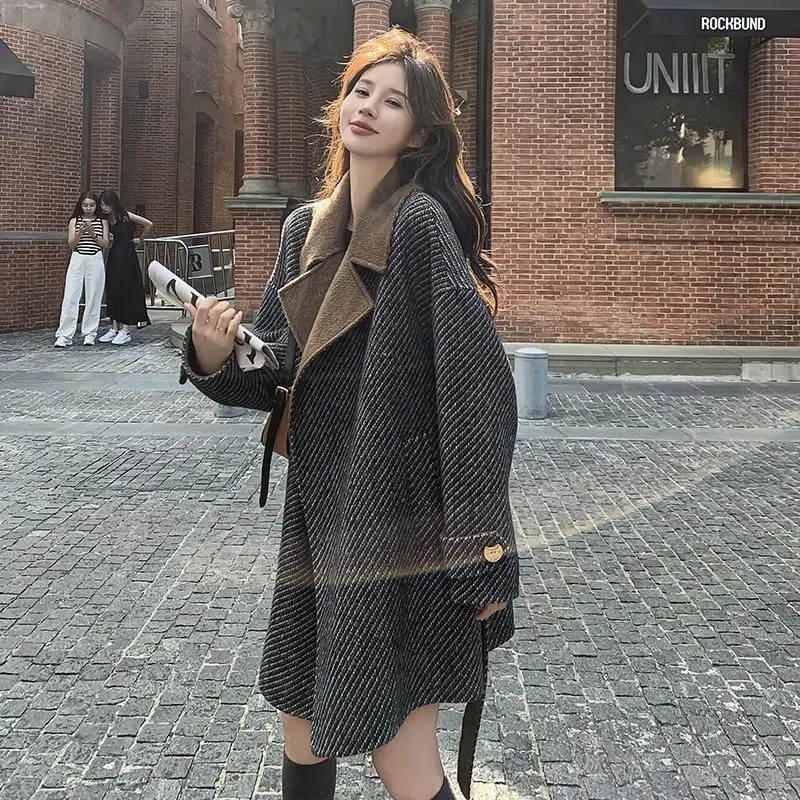 

Korean Striped Loose Woolen Coat For Women in Autumn Winter 2024 New Loose Small Stature High-end Feeling Thickened Woolen Coat