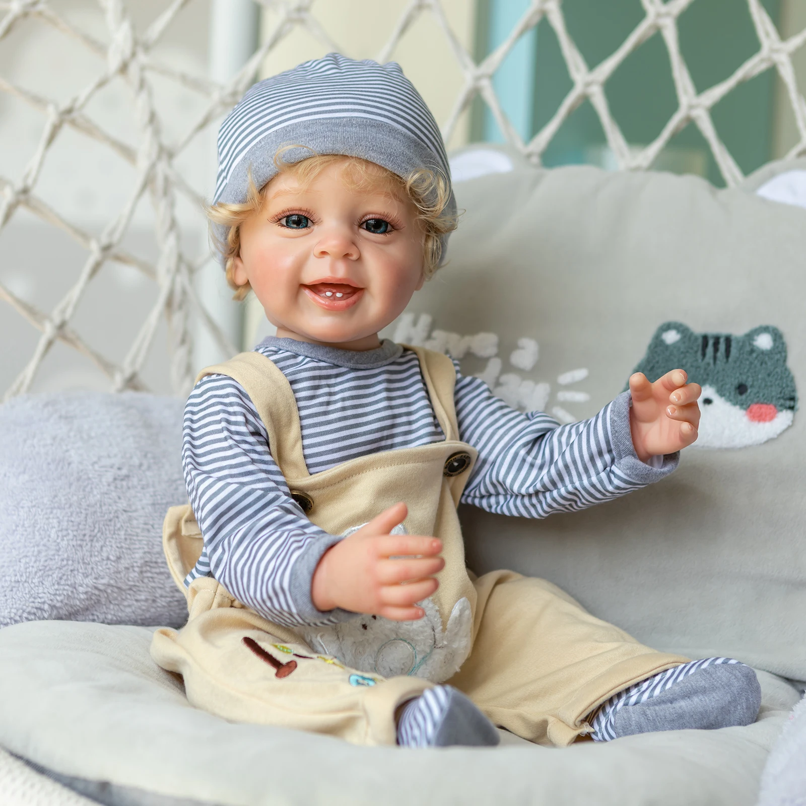 55CM Full Body Silicone Reborn Toddler Boy Doll Lifelike Soft Touch Waterproof Skin Multiple Layers Painting Children Gift Toy
55CM Full Body Silicone Reborn Toddler Boy Doll Lifelike Soft Touch Waterproof Skin Multiple Layers Painting Children Gift Toy