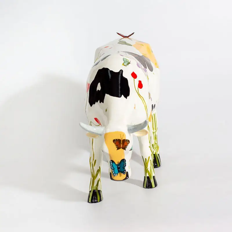 Abstract Figure Resin Decor Home Hand-Painted High-End Ski Cow Home Decoration Gifts Modern Home Decor Objects in China
Abstract Figure Resin Decor Home Hand-Painted High-End Ski Cow Home Decoration Gifts Modern Home Decor Objects in China