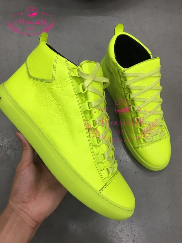 High Quality Black Men Shoes Leather Shoes Designer Fashion British Style Casual Leather Shoes Comfortable Walking sneakers
High Quality Black Men Shoes Leather Shoes Designer Fashion British Style Casual Leather Shoes Comfortable Walking sneakers