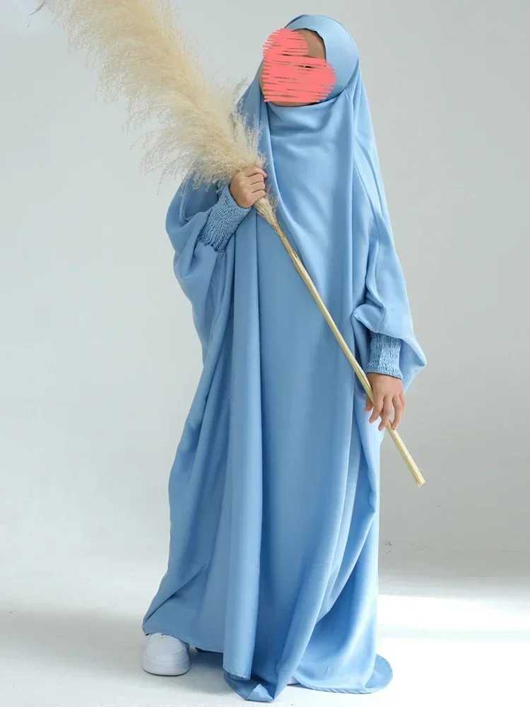 One Piece Jilbab Child Girl Hooded Abaya for Kids Muslim Prayer Overhead Khimar Hijab Dress Ramadan Eid Islamic Clothes Turkey
One Piece Jilbab Child Girl Hooded Abaya for Kids Muslim Prayer Overhead Khimar Hijab Dress Ramadan Eid Islamic Clothes Turkey