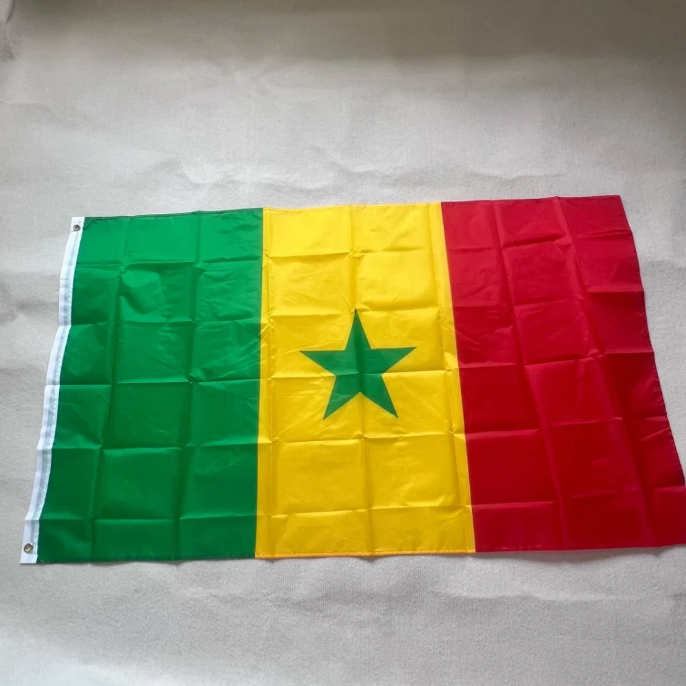 Senegal Flag 90x150cm The Republic of Senegal flag is decorated with high quality 3x5 ft polyester polyester decorated flag bann
Senegal Flag 90x150cm The Republic of Senegal flag is decorated with high quality 3x5 ft polyester polyester decorated flag bann