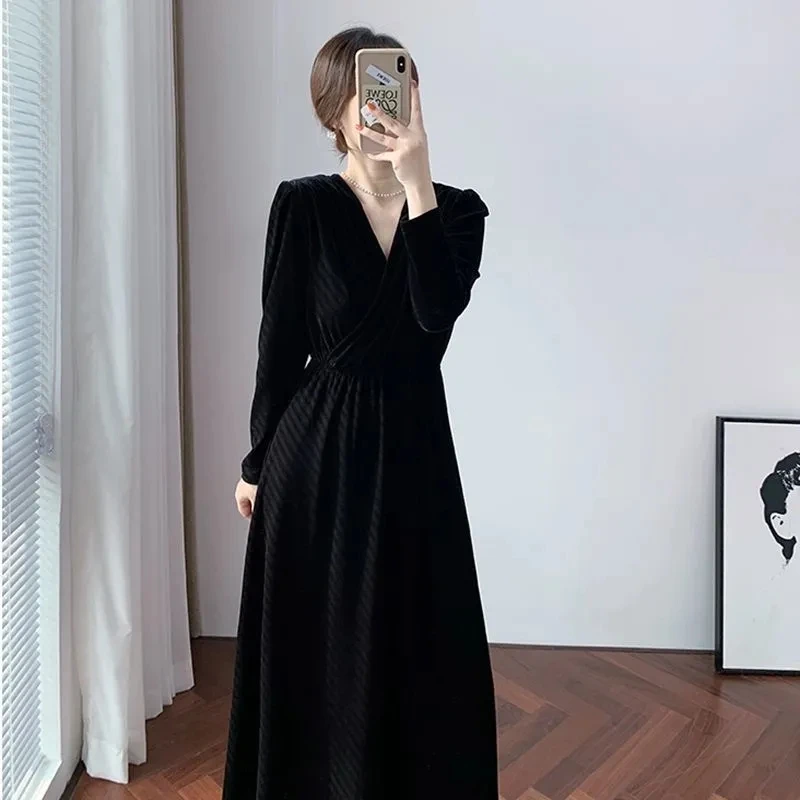 Spring Black Velvet Dress For Women Clothing 2023 New Autumn Winter Elegant V-neck Slim Long Party Dress Ladies Dresses AC913
Spring Black Velvet Dress For Women Clothing 2023 New Autumn Winter Elegant V-neck Slim Long Party Dress Ladies Dresses AC913