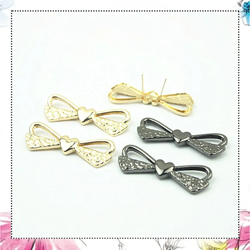 30Pcs 47x17mm Bow-knot Buckles Metal Button Shoes Handbag Bags Leather Crafts DIY Hardware Decoration Accessories
30Pcs 47x17mm Bow-knot Buckles Metal Button Shoes Handbag Bags Leather Crafts DIY Hardware Decoration Accessories