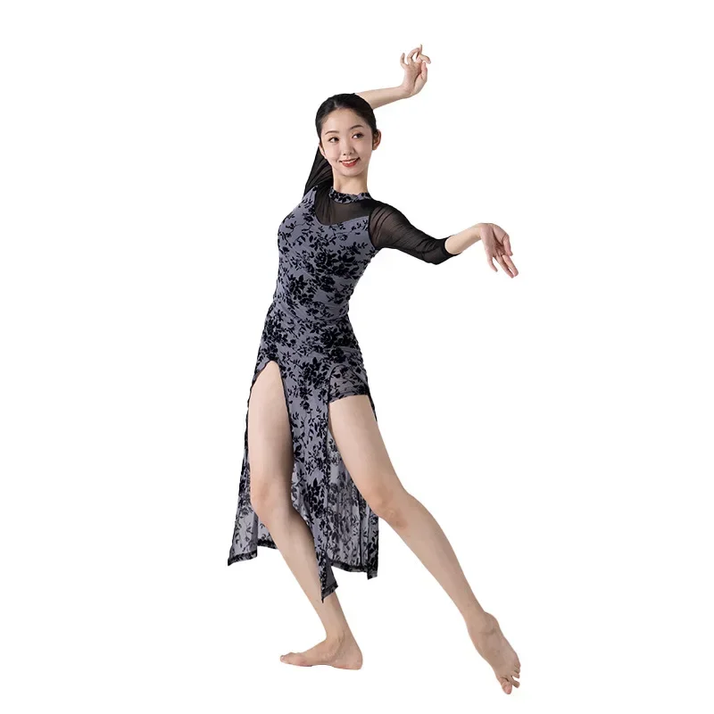 Translucent Collar Mesh High Slit Cheongsam Dancing Dress Big Floral Print Printed Elegant Antique Dancing Dress
Translucent Collar Mesh High Slit Cheongsam Dancing Dress Big Floral Print Printed Elegant Antique Dancing Dress