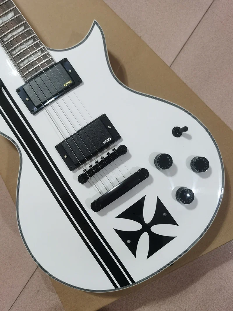 White electric guitar, black electronic hardware, body cross inlaid, , battery case, , in stock
White electric guitar, black electronic hardware, body cross inlaid, , battery case, , in stock