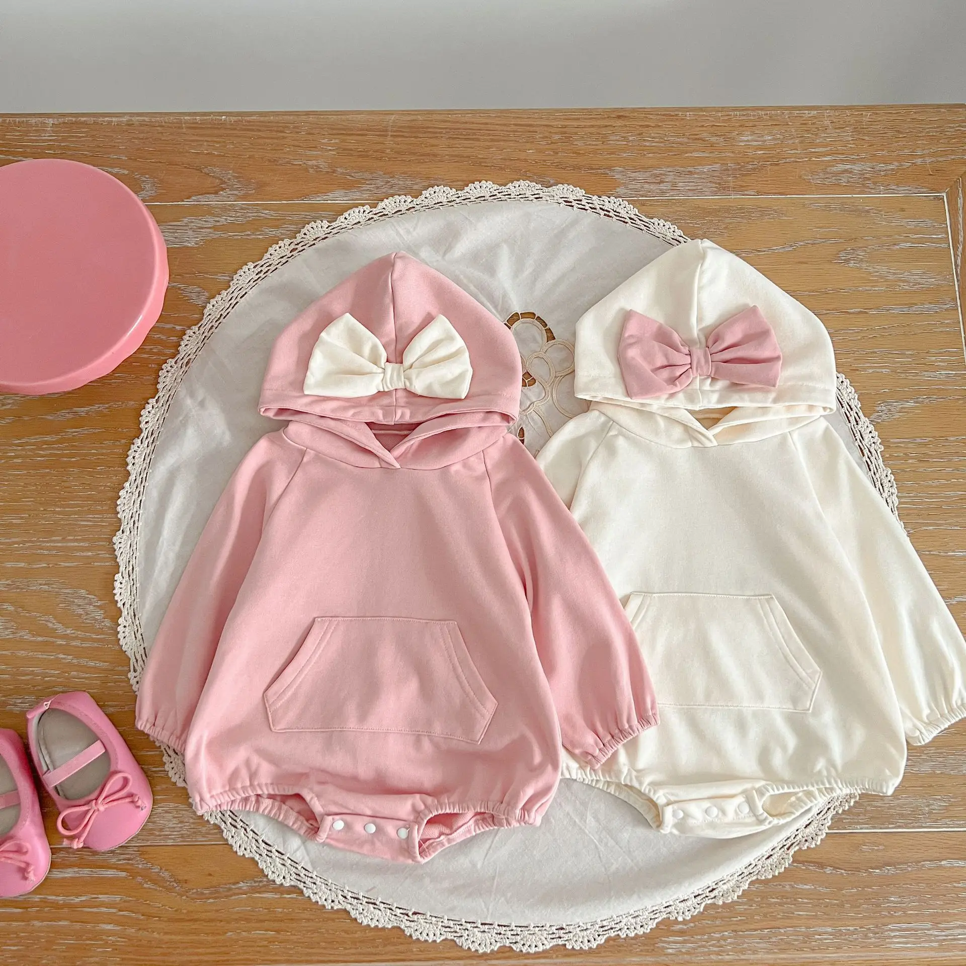 2023 Autumn New Baby Girl Cute Bow Hooded Bodysuit Newborn Toddler Girl Long Sleeve Jumpsuit Infant Hoodie Baby Clothes
2023 Autumn New Baby Girl Cute Bow Hooded Bodysuit Newborn Toddler Girl Long Sleeve Jumpsuit Infant Hoodie Baby Clothes