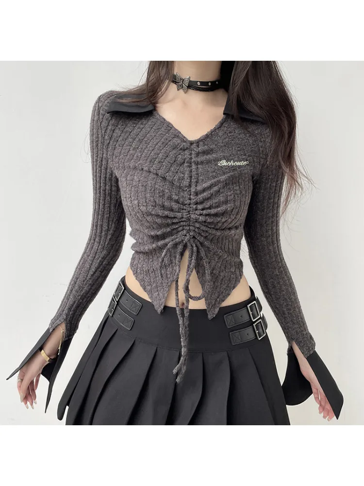 2024 New Vintage V-neck Long Sleeve T-shirts Y2K Retro Women Spring Autumn Drawstring Design Split Slimming Pure Wind Crop Tops
2024 New Vintage V-neck Long Sleeve T-shirts Y2K Retro Women Spring Autumn Drawstring Design Split Slimming Pure Wind Crop Tops