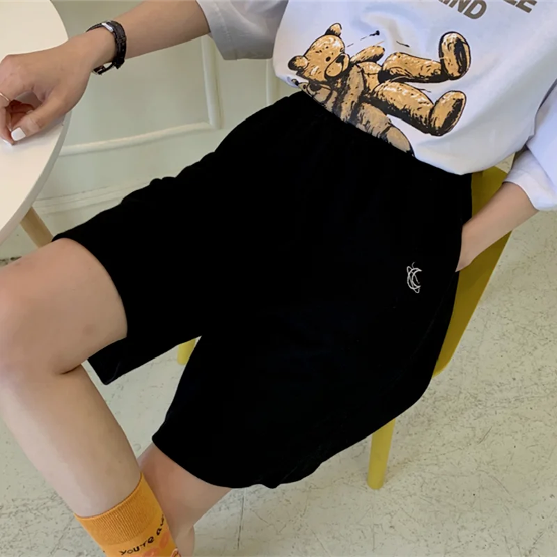 Shorts Women Summer Loose 3XL Solid Embroidery BF Wide-leg Knee-length Harajuku Casual Simple Ins Trendy All-match Students Chic
Shorts Women Summer Loose 3XL Solid Embroidery BF Wide-leg Knee-length Harajuku Casual Simple Ins Trendy All-match Students Chic