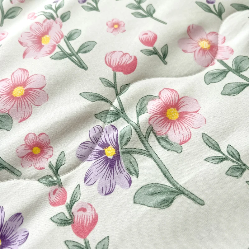 Summer Quilt Floral Style Duvets Single/Queen Size Comforter Thin Duvets Skin-friendly Bedspread edredones (No Pillowcase) Summer Quilt Floral Style Duvets Single/Queen Size Comforter Thin Duvets Skin-friendly Bedspread edredones (No Pillowcase)