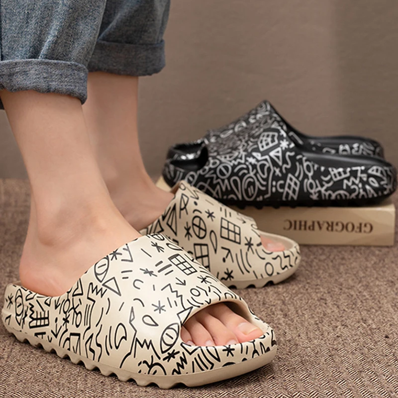 House Cartoon Men Slippers 2023 New Summer Women Flip Flops Thick Slides Fashion Printed Couples Platform Shoes outdoor sandals
House Cartoon Men Slippers 2023 New Summer Women Flip Flops Thick Slides Fashion Printed Couples Platform Shoes outdoor sandals