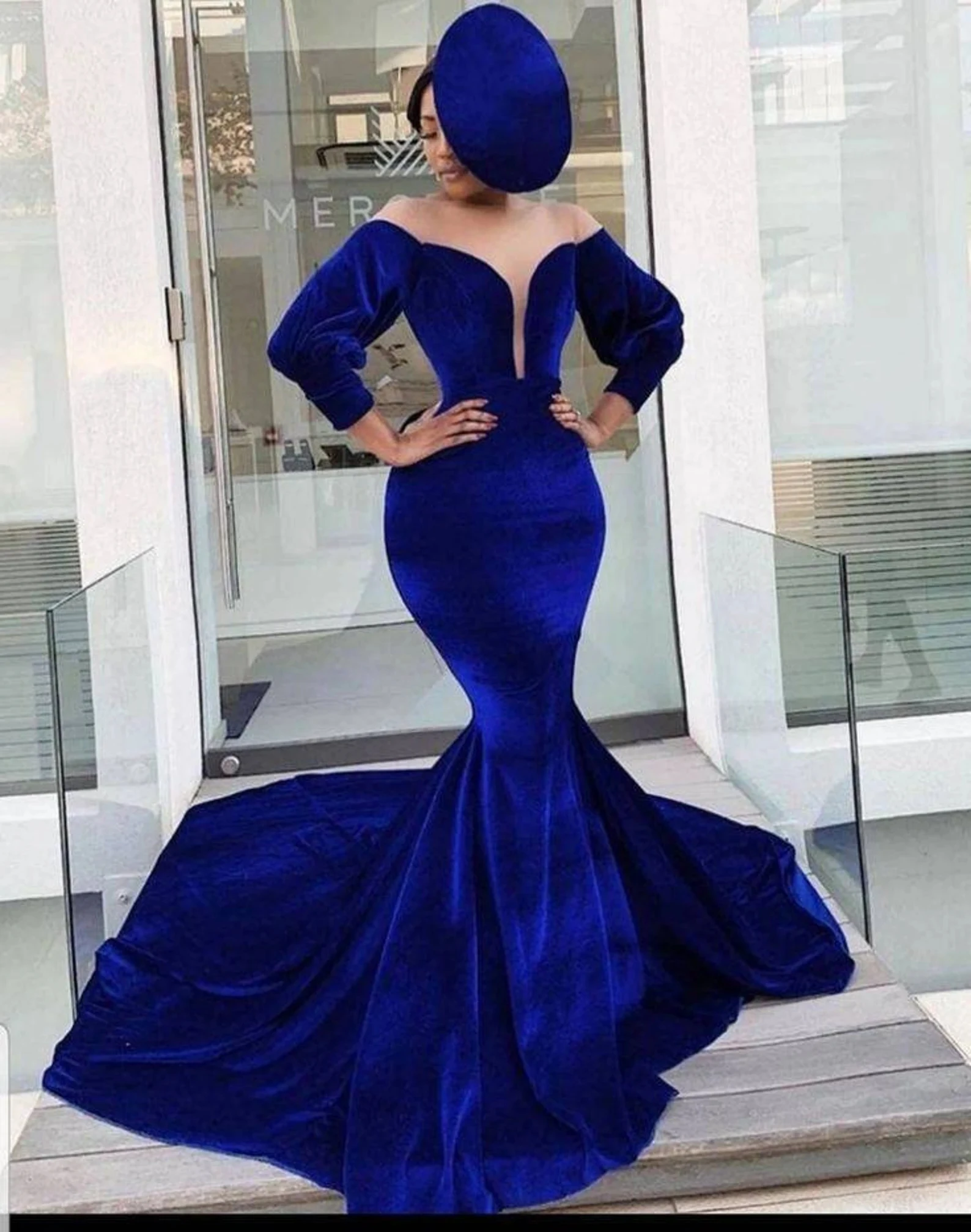 Velvet Royal Blue Mermaid Evening Dresses Sheer Mesh Crew Neck Long Sleeves Plus Size Party Prom Gowns Wedding Guest Robe 2023
Velvet Royal Blue Mermaid Evening Dresses Sheer Mesh Crew Neck Long Sleeves Plus Size Party Prom Gowns Wedding Guest Robe 2023