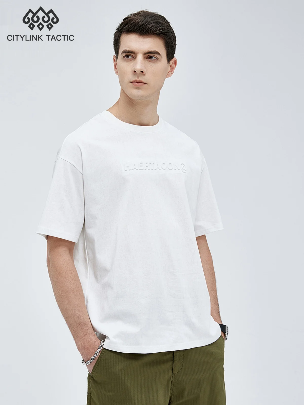 CKNE 32S Combed Loose Foam Printing Summer Leisure Pure Cotton White Round Neck Short Sleeve T-shirt For Men
CKNE 32S Combed Loose Foam Printing Summer Leisure Pure Cotton White Round Neck Short Sleeve T-shirt For Men