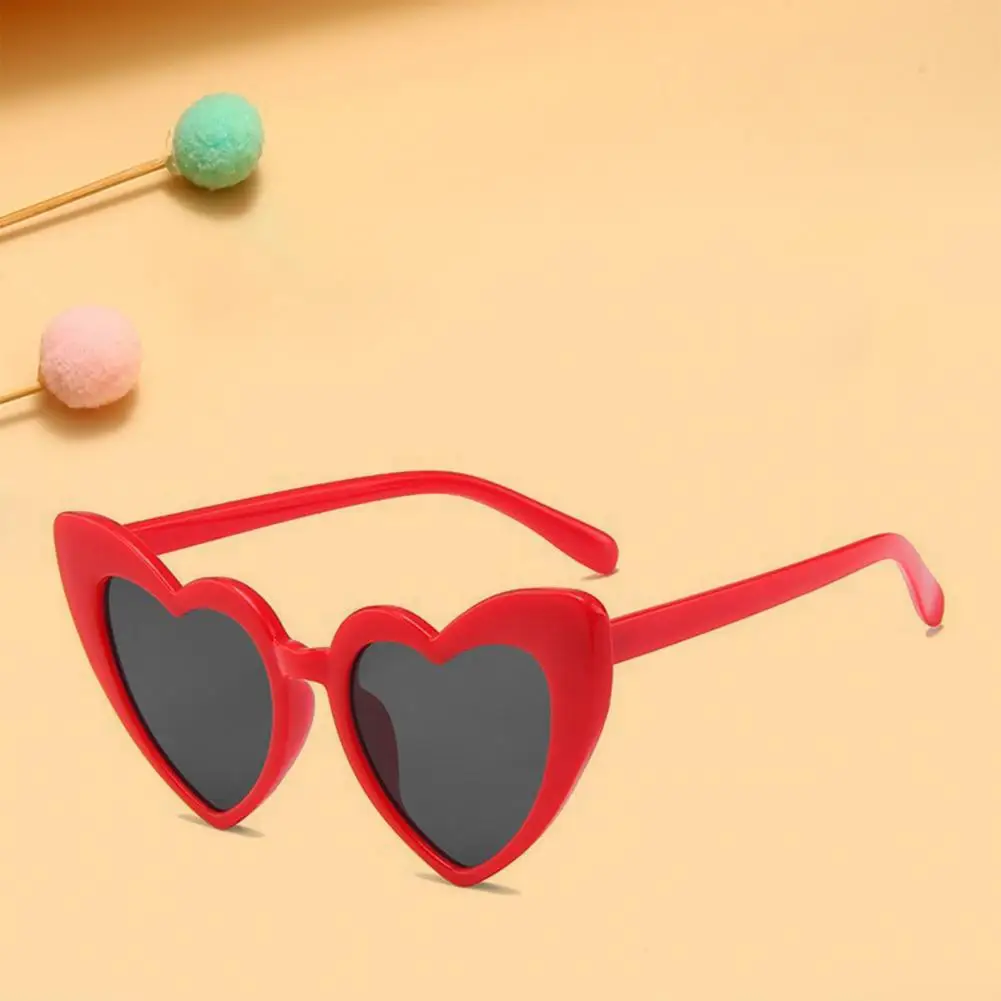 High-quality Sunglasses Trendy Heart Shaped Sunglasses for Women Vintage Eye Sun Glasses with High Translucency Lens Retro
High-quality Sunglasses Trendy Heart Shaped Sunglasses for Women Vintage Eye Sun Glasses with High Translucency Lens Retro