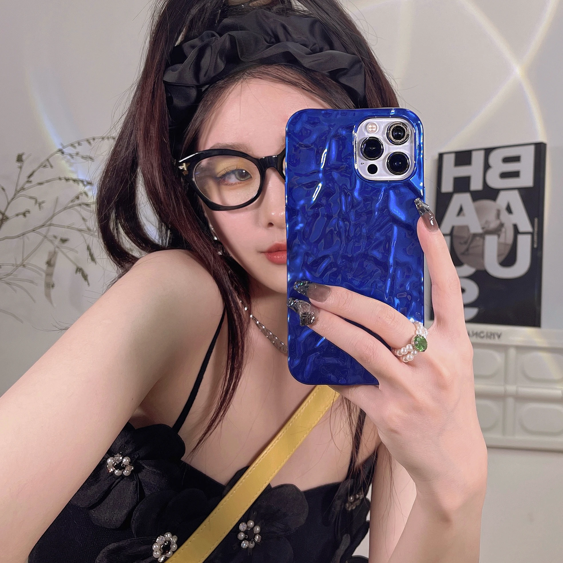 Glisten Tin paper pattern Blue Phone Case For iPhone 14 13 12 11 Pro XS Max XR X 8 6 7Plus 6s Luxury Soft Shockproof Back Cove
Glisten Tin paper pattern Blue Phone Case For iPhone 14 13 12 11 Pro XS Max XR X 8 6 7Plus 6s Luxury Soft Shockproof Back Cove