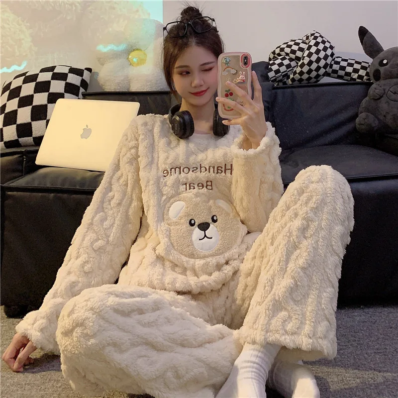 Winter New Pajamas Women's Coral Velvet Comfortable Lovely Sweet Round Neck Pajamas Girl Flannel Warm Thick Home Clothes Set
Winter New Pajamas Women's Coral Velvet Comfortable Lovely Sweet Round Neck Pajamas Girl Flannel Warm Thick Home Clothes Set