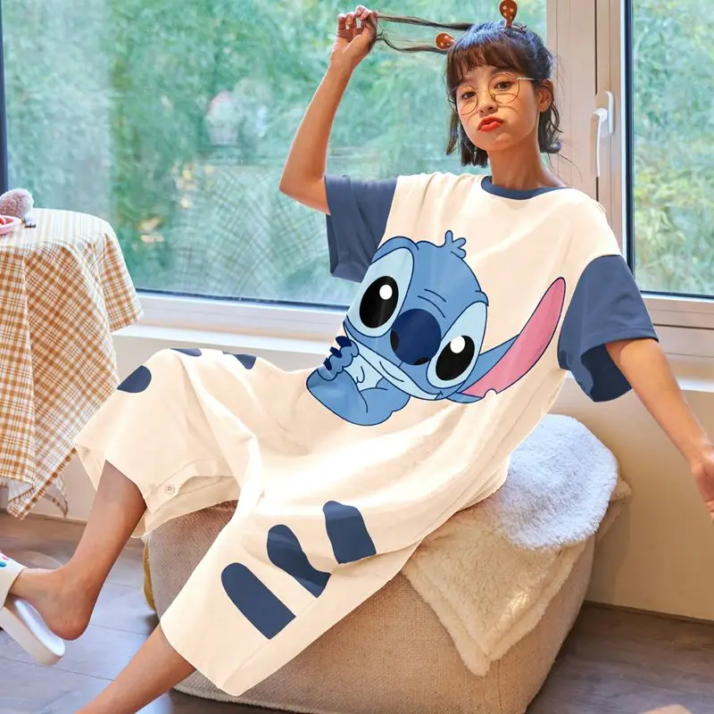 Летняя женская пижама Kawaii Stitch из 100% хлопка с коротким рукавом цельнокроеные пижамные штаны мультфильм Hello Kitty Мягкая Милая домашняя фурия
Летняя женская пижама Kawaii Stitch из 100% хлопка с коротким рукавом цельнокроеные пижамные штаны мультфильм Hello Kitty Мягкая Милая домашняя фурия